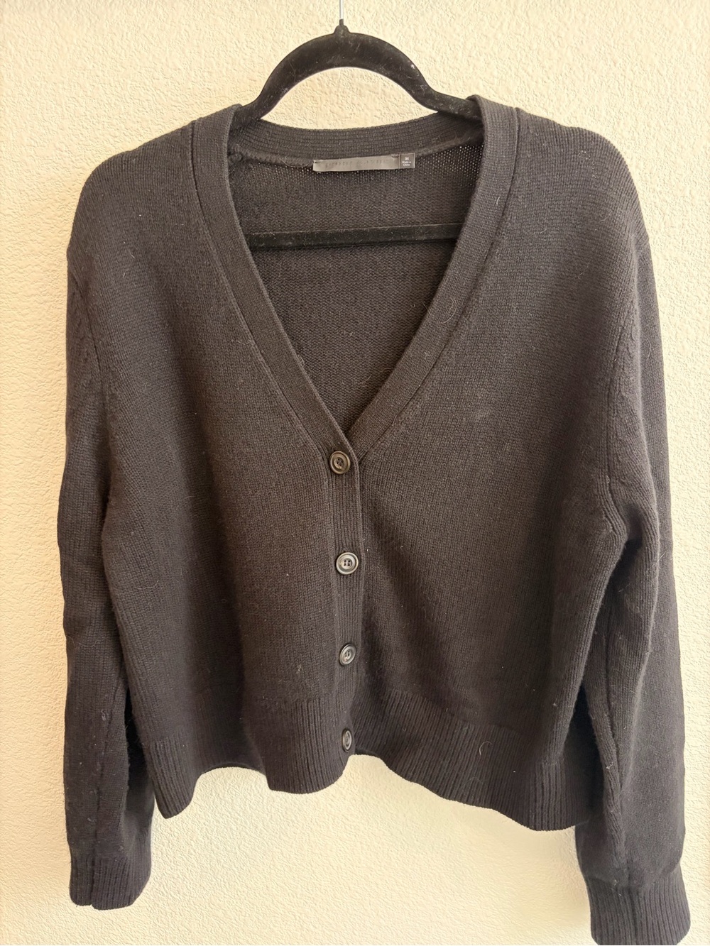 Women's Black V-Neck Button Cardigan Sweater Jenni Kayne cashmere